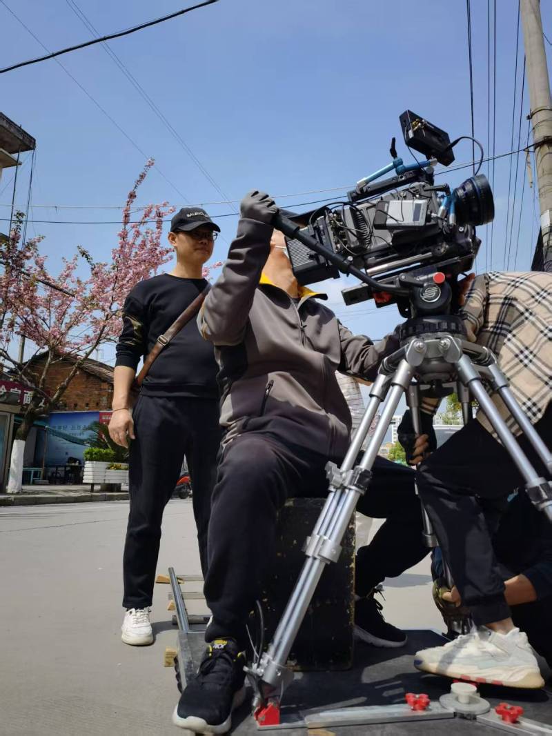 乾安县广告片拍摄：快消品牌爆款之选，网感内容适配社媒传播！